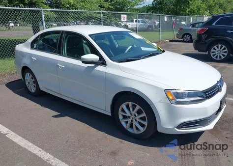2014 Volkswagen Jetta 1.8T Se from USA, damaged, VIN 3VWD17AJ9EM420615